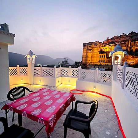 The Palace View Homestay & Restaurant Būndi المظهر الخارجي الصورة